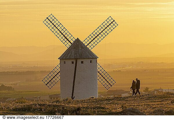 Windmühle  Campo de Criptana  Ciudad Real  Kastilien-La Mancha  Spanien  Europa