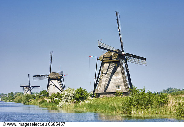 Windmills  Kinderdijk  The Netherlands  Europe
