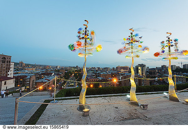 Windspiele  Kunstausstellungen an der Kaskade  Eriwan  Armenien  Kaukasusregion  Zentralasien  Asien
