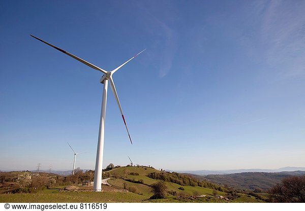 Windturbine Windrad Windräder Europa Italien Toskana