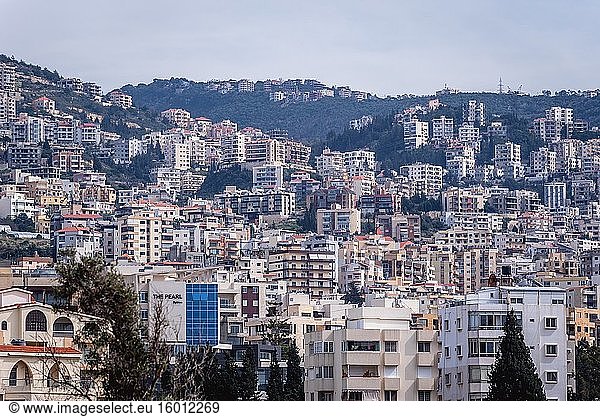 Wohngebäude in Byblos  der größten Stadt im Gouvernement Mount Lebanon im Libanon.