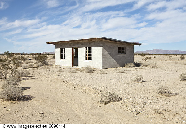 Wohnhaus Wüste verlassen