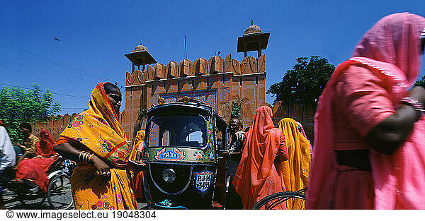 Woman and taxi in Jaipur