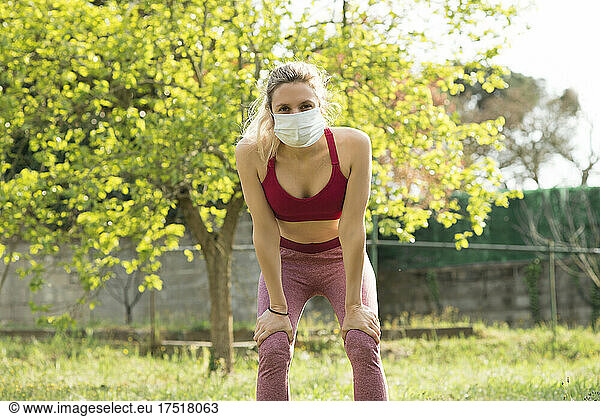 woman doing sports with mask