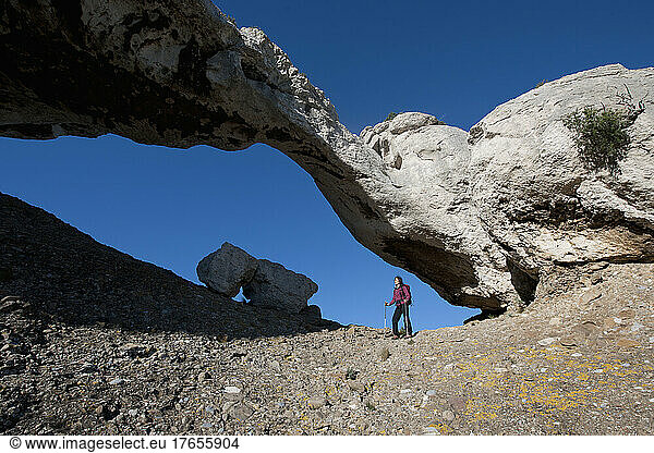 woman hiking close to Cassis at the French Cote d'Azur