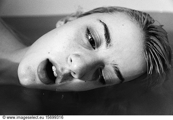 woman  portrait  bathtub  suicide  depression
