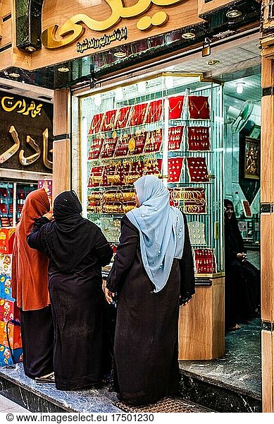 Women in front of displays of a gold jewellery shop  bazaar in the Old City  Luxor  Thebes  Egypt  Luxor  Thebes  Egypt  Africa
