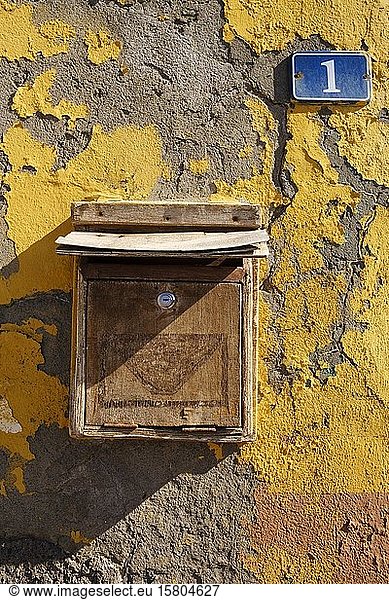 Wooden mailbox with house number one on house wall with flaking paint  Vueltas  Valle Gran Rey  La Gomera  Canary Islands  Spain  Europe
