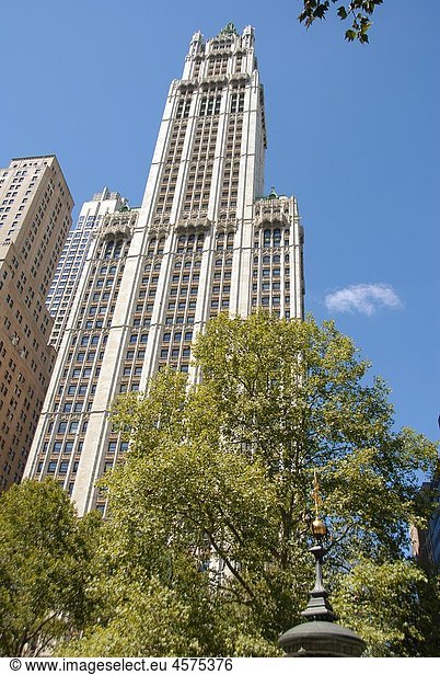 Woolworth Building from the City Hall Park. Downtown Manhattan. New York  New York. USA.