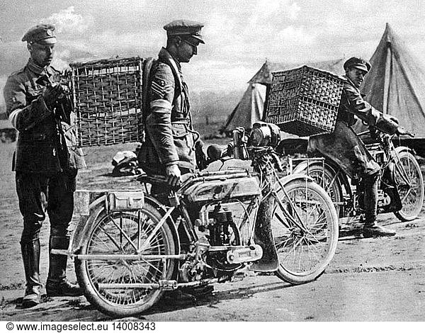WWI  BEF Transporting Carrier Pigeons