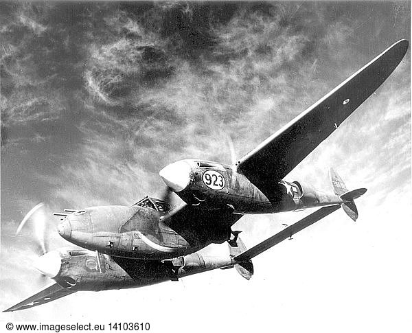 WWII  Lockheed P-38 Lightning  1940s