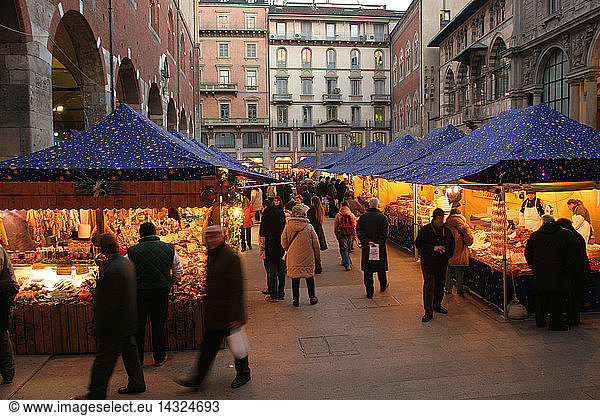 Xmas market  Piazza dei Mercanti  Milan  Lombardy  Italy