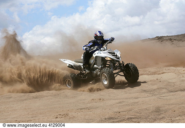 Yamaha Quad im Gelände