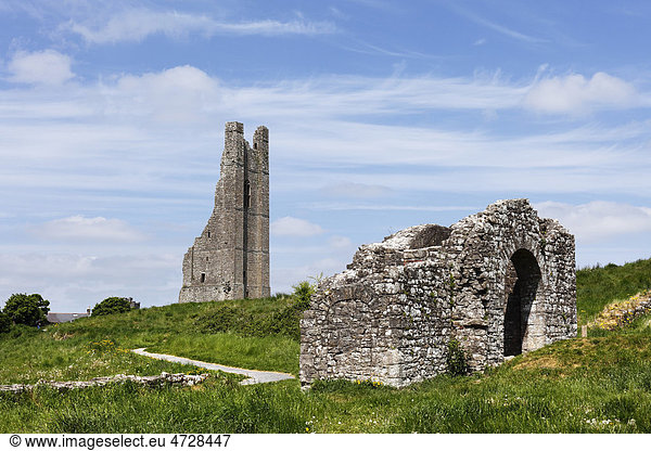 Yellow Steeple  Reste der Stadtmauer  Trim  County Meath  Leinster  Republik Irland  Europa