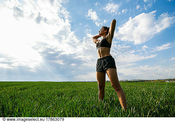Young woman go in for sports  healthy lifestyle  athletic body
