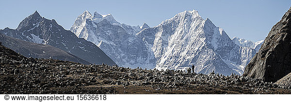 Young woman standing in front of Thamseku mountain  Solo Khumbu  Mepal