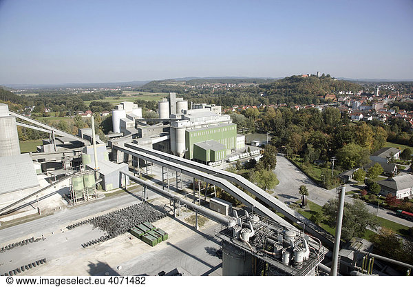 Zementwerk Schwarzenfeld der HeidelbergCement AG in Schwarzenfeld  Bayern  Deutschland  Europa