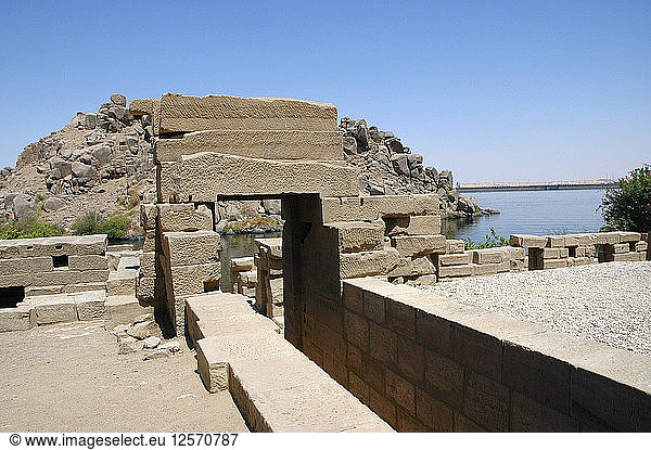 Zeremonieller Ankunfts- und Einschiffungsort,  Philae,  Ägypten. Künstler: Werner Forman