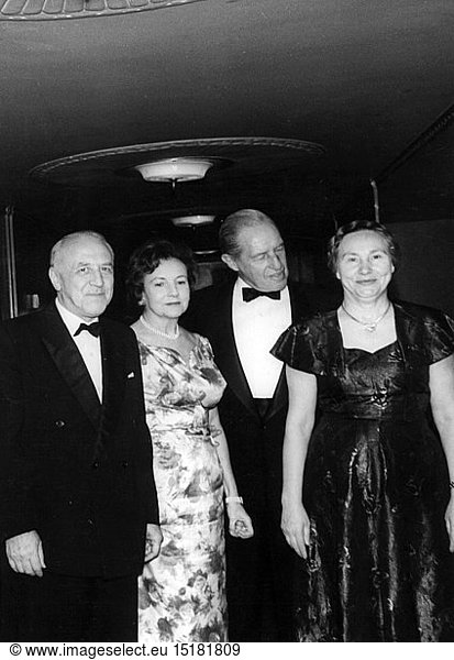 Zorin  Valerian Alexandrovich  1.1.1902 - 14.1.1986  Soviet diplomat  persistent representative of the USSR to the United Nations 1960 - 1962  half length  with wife and Robert W. Dowling with his wife  'Salute to the United Nations' ball  Hotel Waldorf Astoria  New York City  26.10.1961