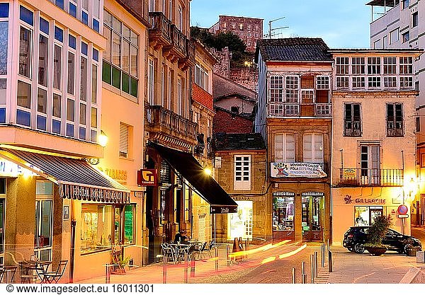Zugang zur Altstadt von Monforte de Lemos  Lugo  Spanien