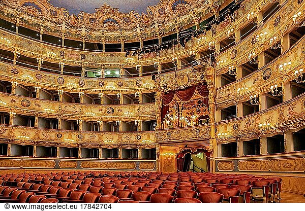 Zuschauerraum  Saal vom Opernhaus Teatro la Fenice  Venedig  Venetien  Adria  Norditalien  Italien  Europa